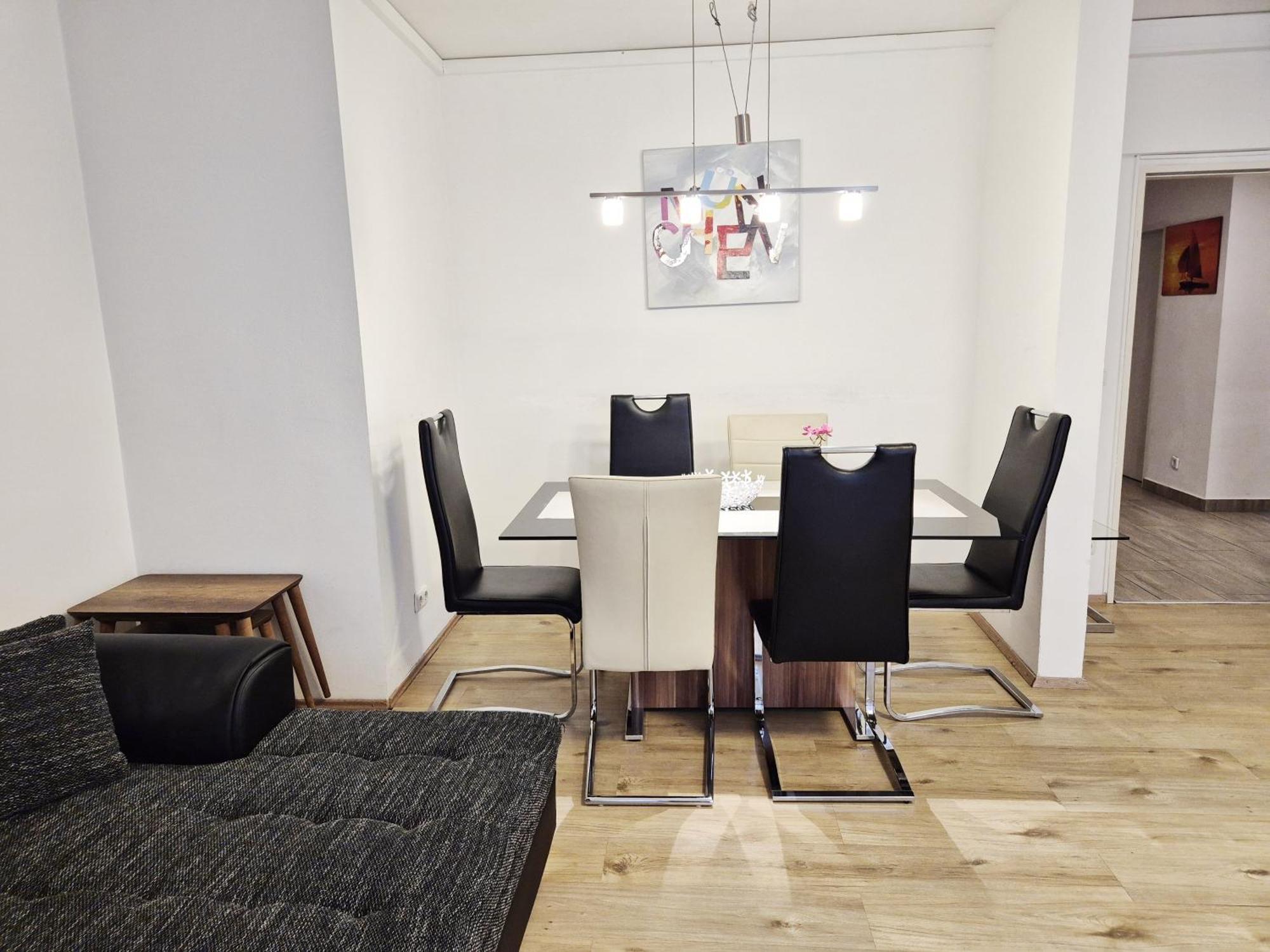 New Center 1 Apartment